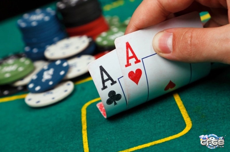 Chơi Blackjack ăn tiền nổi bật với house edge thấp nhất, giúp người chơi có cơ hội kiếm lợi nhuận cao hơn mọi trò casino khác